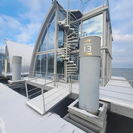 Schwimmende Rooftop