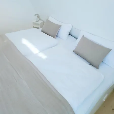 Schwimmende Rooftop Apartment *