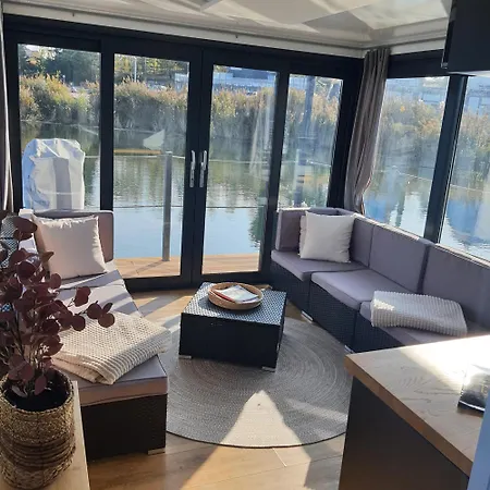 Apartman Schwimmende Rooftop *